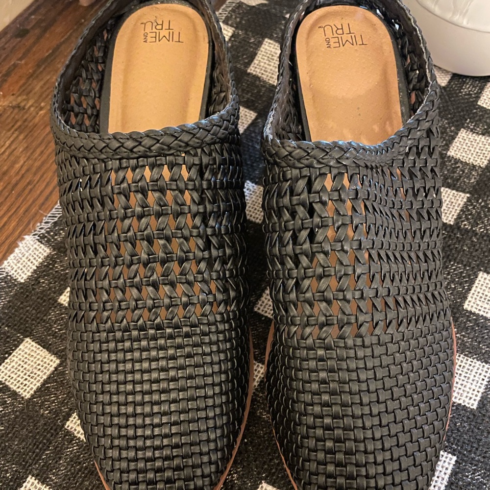 Womenswear clogs
